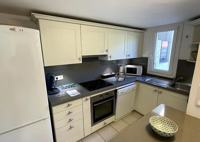 T2 Near Saint-clair For 2 People Apartment Le Lavandou